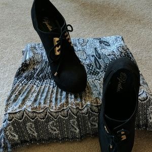 BLACK SUEDE SHOES BY PAPRIKA